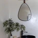Noe In Center Of Appartement