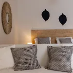 Noe In Center Of Appartement