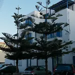 Noe In Center Of * Tínos