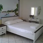 Noe In Center Of Appartement
