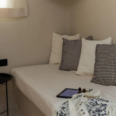 Noe Apartment *