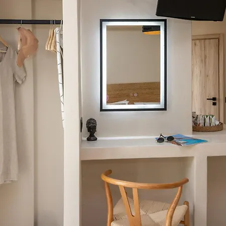 Noe In Center Of Apartament Wyspa Tinos